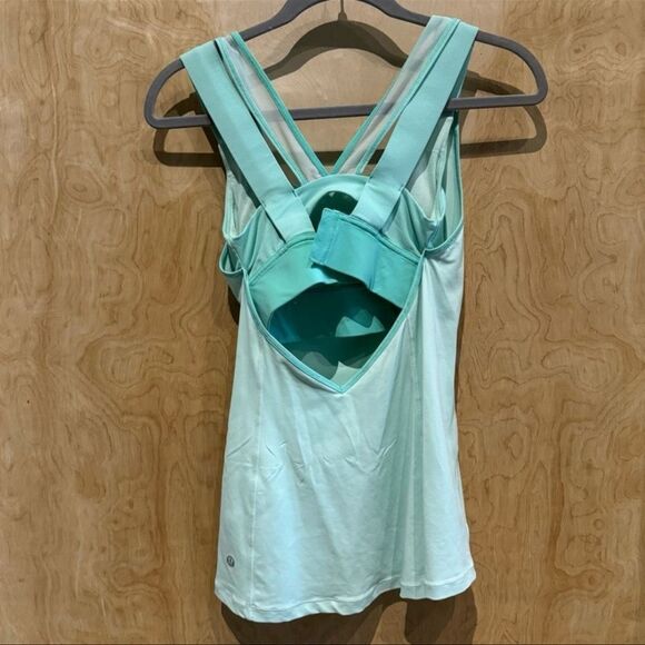 Lululemon Super Sport Tank | Size 4 | Built-in Bra | EUC - Picture 4 of 7